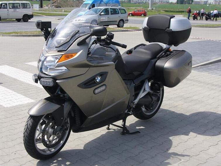 BMW K1300GT nowy motocykl w walce z piratami drogowymi