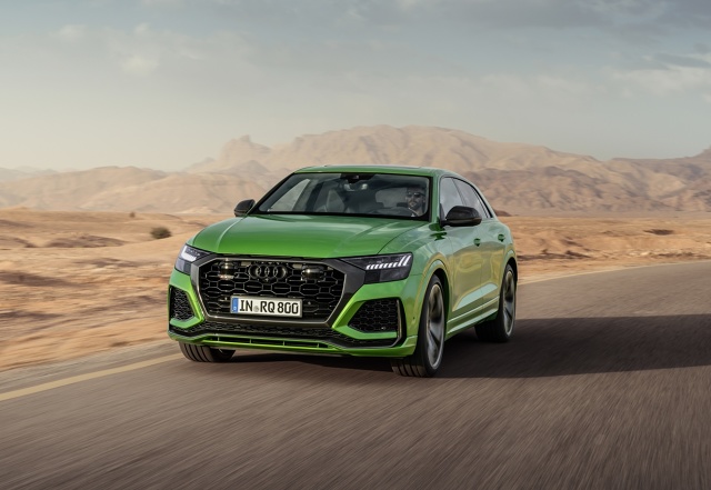 Nowe Audi RS Q8 to topowy model linii produktowej Q. Samochód łączy w sobie wiele cech: moc RS-a, elegancję coupé segmentu premium i elastyczność SUV’a. Fot. Audi Nowe Audi RS Q8 to topowy model linii produktowej Q. Samochód łączy w sobie wiele cech: moc RS-a, elegancję coupé segmentu premium i elastyczność SUV’a. Fot. Audi