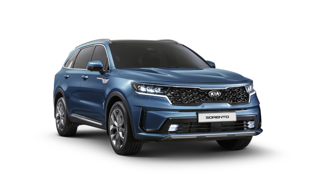 Kia Sorento
Długość nowego Sorento wzrosła o 10 mm w porównaniu z długością modelu poprzedniej generacji. Rozstaw osi zwiększył się o 35 mm i wynosi teraz 2815 mm. Dzięki temu zarówno w kabinie, jak i w bagażniku Sorento jest więcej miejsca niż w wielu konkurencyjnych SUV-ach.
Fot. Kia Kia Sorento
Długość nowego Sorento wzrosła o 10 mm w porównaniu z długością modelu poprzedniej generacji. Rozstaw osi zwiększył się o 35 mm i wynosi teraz 2815 mm. Dzięki temu zarówno w kabinie, jak i w bagażniku Sorento jest więcej miejsca niż w wielu konkurencyjnych SUV-ach.
Fot. Kia