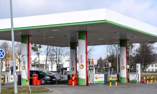 Ceny paliw. Paliwa biją kolejne rekordy. Po ile benzyna i olej napędowy 20 maja 2022 roku? 