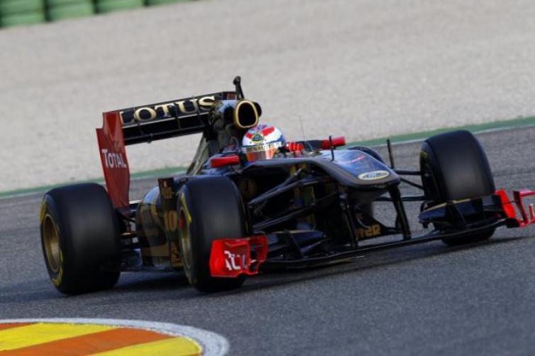 Nowy bolid Lotus Renault GP przetestowany przez Pietrowa Nowy bolid Lotus Renault GP przetestowany przez Pietrowa
