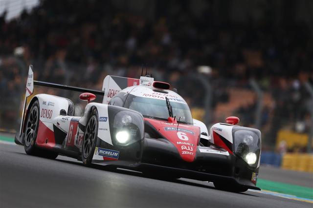 Zespół Toyota GAZOO Racing wystartuje w 84. edycji słynnego wyścigu Le Mans dwoma nowymi bolidami TS050 Hybrid, które zadebiutowały w sezonie wyścigów długodystansowych FIA 2016. 24-godzinny wyścig we Francji stanowi trzecią rundę mistrzostw świata wyścigów długodystansowych FIA / Fot. Toyota Zespół Toyota GAZOO Racing wystartuje w 84. edycji słynnego wyścigu Le Mans dwoma nowymi bolidami TS050 Hybrid, które zadebiutowały w sezonie wyścigów długodystansowych FIA 2016. 24-godzinny wyścig we Francji stanowi trzecią rundę mistrzostw świata wyścigów długodystansowych FIA / Fot. Toyota