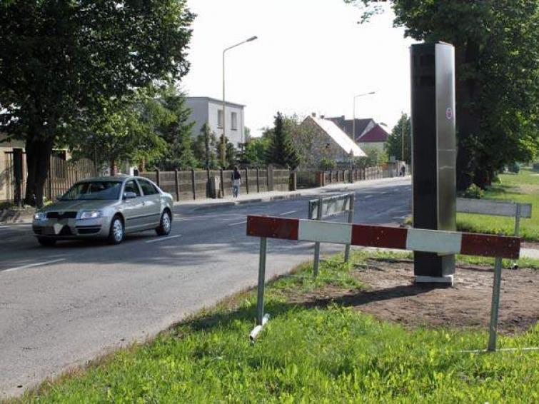 Uwaga kierowcy! Fotoradar na krajowej "szóstce" za 50 tys. zł już działa Uwaga kierowcy! Fotoradar na krajowej "szóstce" za 50 tys. zł już działa