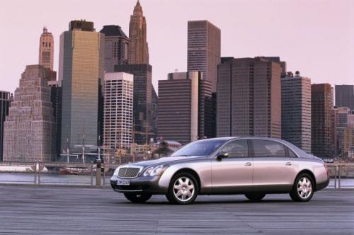 Fot. Maybach: Maybach 62 to najdroższy samochodów dostępny w Polsce. Kosztuje ok. 2 116 tys. zł. Fot. Maybach: Maybach 62 to najdroższy samochodów dostępny w Polsce. Kosztuje ok. 2 116 tys. zł.