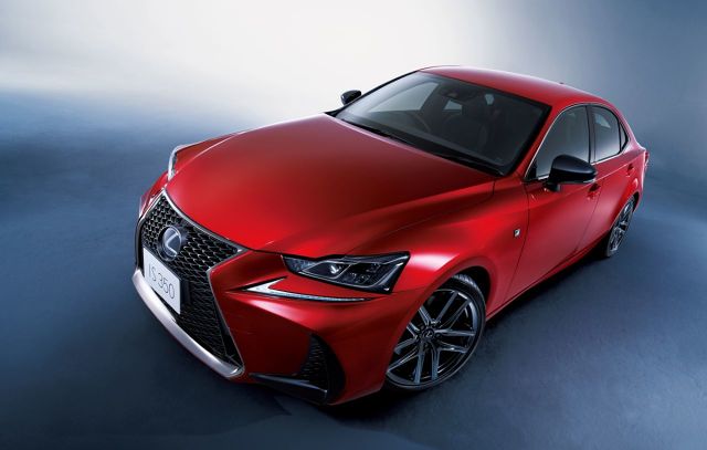 Lexus wprowadza na japoński rynek sześć modeli w limitowanej edycji Black Sequence. Seria powstała z okazji przekroczenia liczby 500 000 aut sprzedanych w Japonii przez tę markę. Samochody otrzymały specjalne elementy wykończenia nadwozia i wnętrza oraz dodatkowe wyposażenie.
Fot. Lexus Lexus wprowadza na japoński rynek sześć modeli w limitowanej edycji Black Sequence. Seria powstała z okazji przekroczenia liczby 500 000 aut sprzedanych w Japonii przez tę markę. Samochody otrzymały specjalne elementy wykończenia nadwozia i wnętrza oraz dodatkowe wyposażenie.
Fot. Lexus