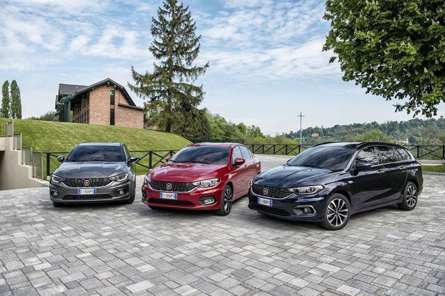 Kompaktowy Fiat Tipo przebojem wdarł się na rynek. Model zaistniał nawet w wymagającym segmencie aut flotowych. Za co został doceniony?
fot. Fiat Kompaktowy Fiat Tipo przebojem wdarł się na rynek. Model zaistniał nawet w wymagającym segmencie aut flotowych. Za co został doceniony?
fot. Fiat