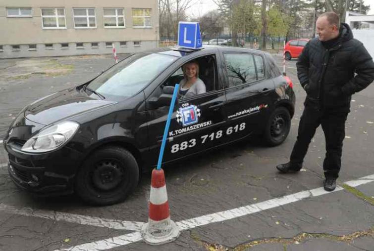 Kursanci oblegają szkoły jazdy Kursanci oblegają szkoły jazdy