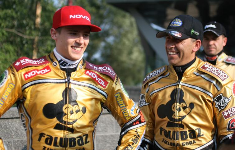 Speedway ekstraliga: złoto dla Falubazu w cieniu tragedii Speedway ekstraliga: złoto dla Falubazu w cieniu tragedii