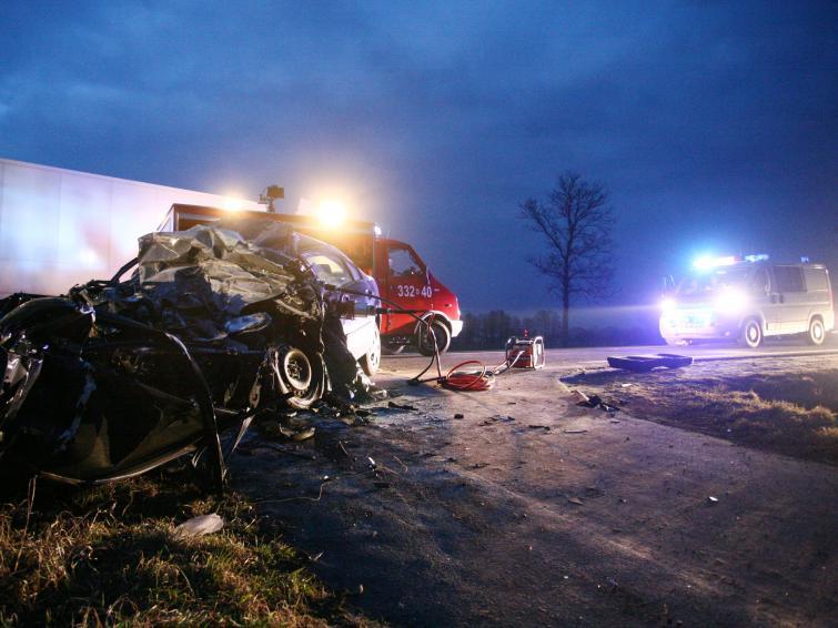 Boże Narodzenie na drogach – w wypadkach zginęły 44 osoby Boże Narodzenie na drogach – w wypadkach zginęły 44 osoby