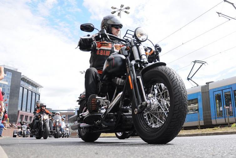 Super Rally 2013 - zlot motocykli Harley-Davidson - parada Wrocław Super Rally 2013 - zlot motocykli Harley-Davidson - parada Wrocław