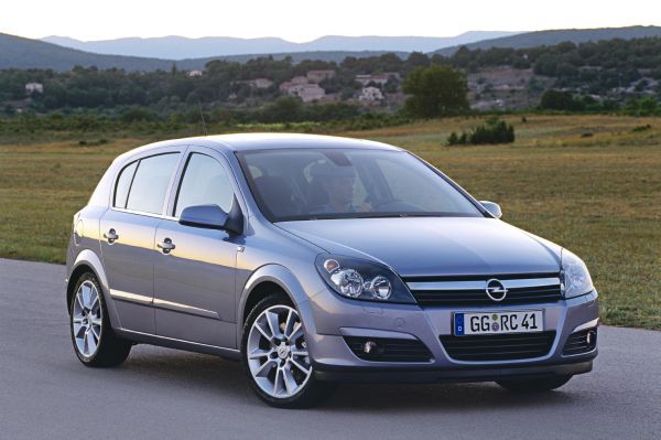 Opel astra 17 d historia