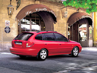 Kia Rio I (2000 - 2005) Hatchback
