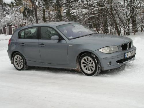 Fot. Ryszard Polit: BMW 120d jest nietypowe pod wieloma względami &#8211; ma napęd na tylne koła, wymiary auta kompaktowego i przy cenie 111 tys. zł - klimatyzację za dodatkową opłatą.
