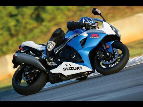 Fot. Suzuki Fot. Suzuki