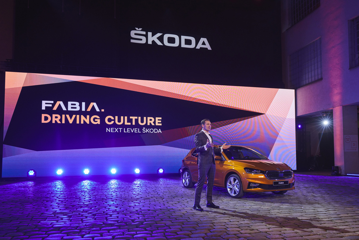 Skoda Fabia IV
Nowa, czwarta generacja modelu Fabia oparta jest na platformie MQB-A0 Grupy Volkswagen, dzięki czemu jest dłuższa i szersza niż jej poprzedniczka.
Fot. Skoda Skoda Fabia IV
Nowa, czwarta generacja modelu Fabia oparta jest na platformie MQB-A0 Grupy Volkswagen, dzięki czemu jest dłuższa i szersza niż jej poprzedniczka.
Fot. Skoda