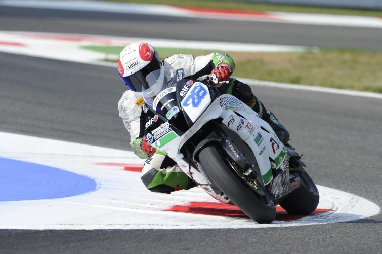 Formuła 1 na dwóch kołach, czyli wyścigi superbike. Są tam Polacy Formuła 1 na dwóch kołach, czyli wyścigi superbike. Są tam Polacy