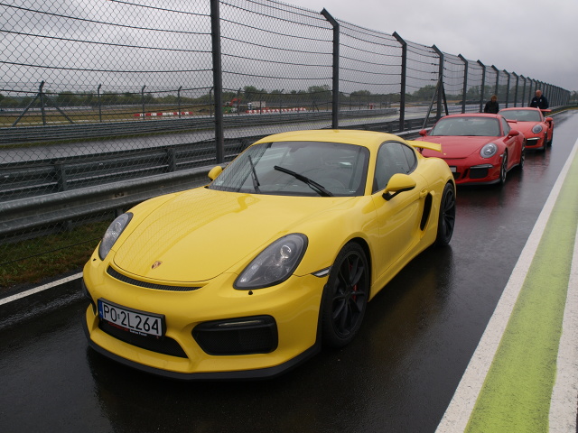 Porsche Cayman GT4 okrążyło Północną Pętlę Nürburgringu w 7 minut i 40 sekund / Fot. Michał Kij Porsche Cayman GT4 okrążyło Północną Pętlę Nürburgringu w 7 minut i 40 sekund / Fot. Michał Kij