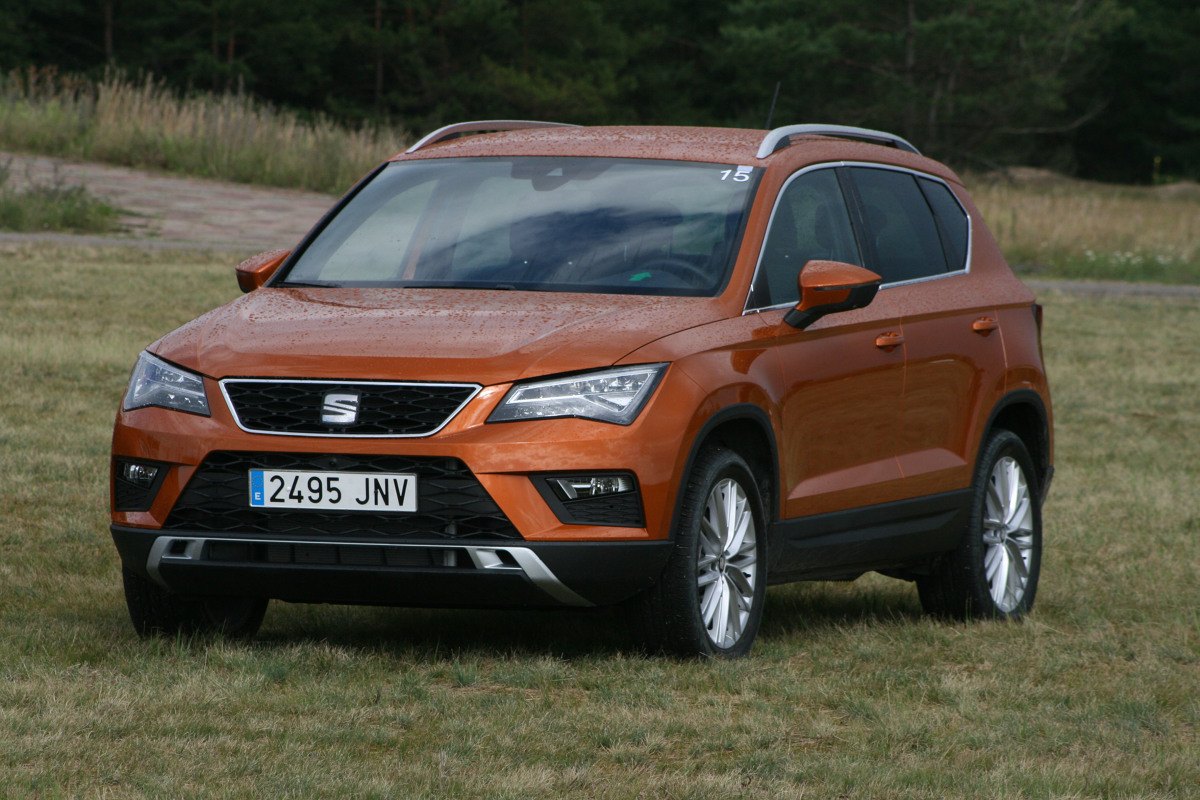 Seat Ateca
SUV-y pojawiają się jak grzyby po deszczu, rosną i pęcznieją. Z dumy, że są tak chętnie kupowane. Coraz mocniej rozpychają się na rynku i nie zamierzają się uspokoić.
Fot. Dariusz Dobosz Seat Ateca
SUV-y pojawiają się jak grzyby po deszczu, rosną i pęcznieją. Z dumy, że są tak chętnie kupowane. Coraz mocniej rozpychają się na rynku i nie zamierzają się uspokoić.
Fot. Dariusz Dobosz