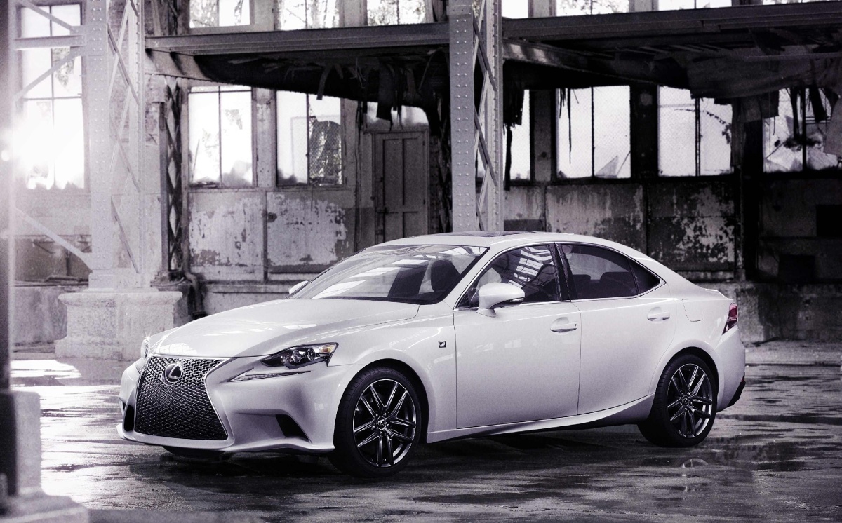 Lexus IS oczami mistrza świata Formuły 1