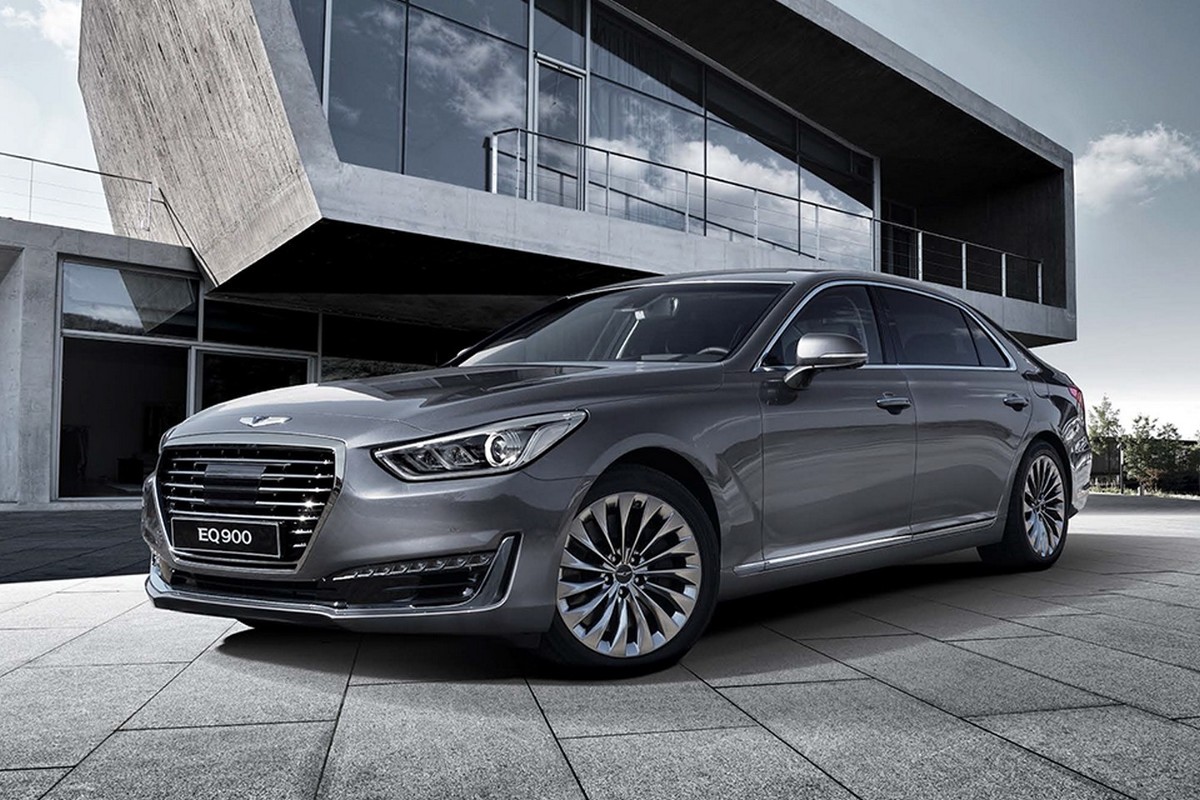 Auto powstało na przedłużonej płycie podłogowej modelu Genesis, a w ofercie zastąpi Hundaia Equusa. Samochód ma 5,2 m długości, ponad 1,9 m szerokości i blisko 1,5 m wysokości. Tym samym nowość konkuruje z Mercedesem Klasy S, BMW Serii 7 i Audi A8 / Fot. Genesis Auto powstało na przedłużonej płycie podłogowej modelu Genesis, a w ofercie zastąpi Hundaia Equusa. Samochód ma 5,2 m długości, ponad 1,9 m szerokości i blisko 1,5 m wysokości. Tym samym nowość konkuruje z Mercedesem Klasy S, BMW Serii 7 i Audi A8 / Fot. Genesis