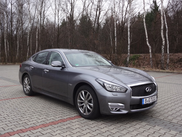 Infiniti Q50 / Fot. Tomasz Szmandra Infiniti Q50 / Fot. Tomasz Szmandra