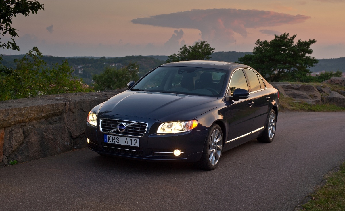 06 volvo s80