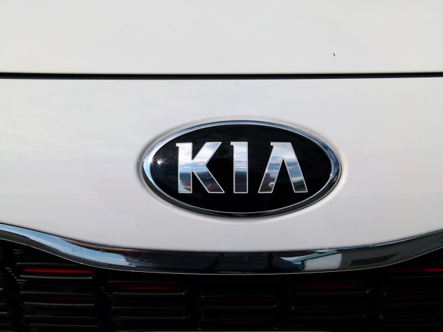Kia Picanto GT Line
W tym roku Kia wprowadziła do oferty nową, trzecią generację Picanto. To najmniejszy samochód osobowy w polskich salonach sprzedaży tej marki.
fot. Ryszard M. Perczak Kia Picanto GT Line
W tym roku Kia wprowadziła do oferty nową, trzecią generację Picanto. To najmniejszy samochód osobowy w polskich salonach sprzedaży tej marki.
fot. Ryszard M. Perczak