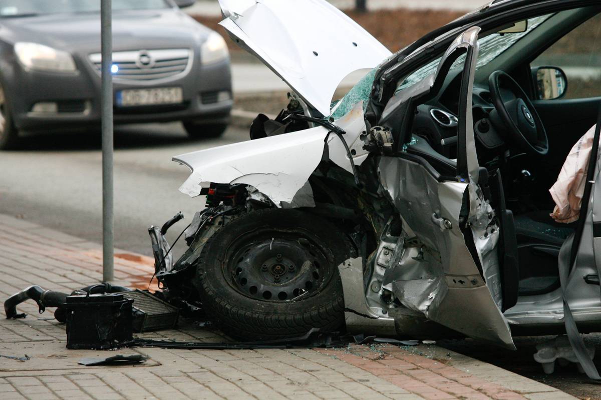 Z informacji, które uzyskały motofakty.pl wynika, że tragicznie zakończył się ostatni kwietniowy weekend na drogach. A przed nami długi weekend majowy.
Fot. Dariusz Gdesz Z informacji, które uzyskały motofakty.pl wynika, że tragicznie zakończył się ostatni kwietniowy weekend na drogach. A przed nami długi weekend majowy.
Fot. Dariusz Gdesz
