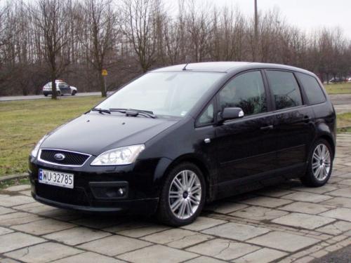 Fot. Ryszard Polit: Ford Focus C-Max to minivan, w którym może podróżować do 5 osób. Fot. Ryszard Polit: Ford Focus C-Max to minivan, w którym może podróżować do 5 osób.