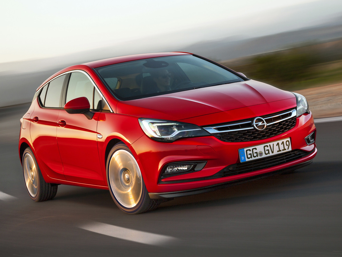 Astra jest jednym z 7 finalistów w walce o tytuł Car of The Year 2016. W całej Europie zebrano już ponad 65 000 zamówień na ten model, mimo że na większości europejskich rynków pojawił się on dopiero w listopadzie / Fot. Opel Astra jest jednym z 7 finalistów w walce o tytuł Car of The Year 2016. W całej Europie zebrano już ponad 65 000 zamówień na ten model, mimo że na większości europejskich rynków pojawił się on dopiero w listopadzie / Fot. Opel