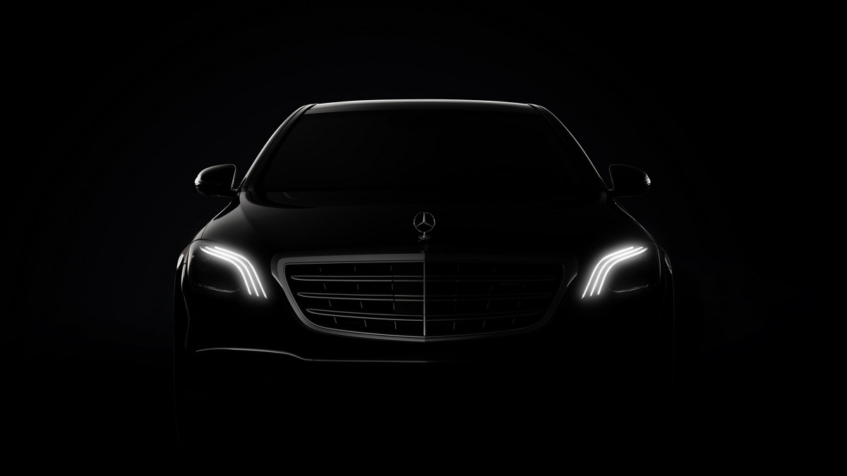 Mercedes Klasy S
Nowością będzie być system zdalnego parkowania. Dodatkowo dzięki danym z nawigacji auto ma samodzielnie zwolnić np. przed skrzyżowaniami.
Fot. Mercedes-Benz Mercedes Klasy S
Nowością będzie być system zdalnego parkowania. Dodatkowo dzięki danym z nawigacji auto ma samodzielnie zwolnić np. przed skrzyżowaniami.
Fot. Mercedes-Benz