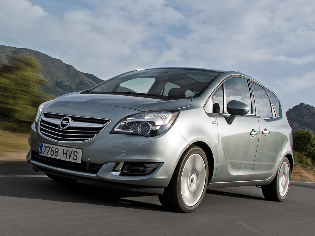 Jakie modele Opla wybierali Polacy w 2014 roku? Opel