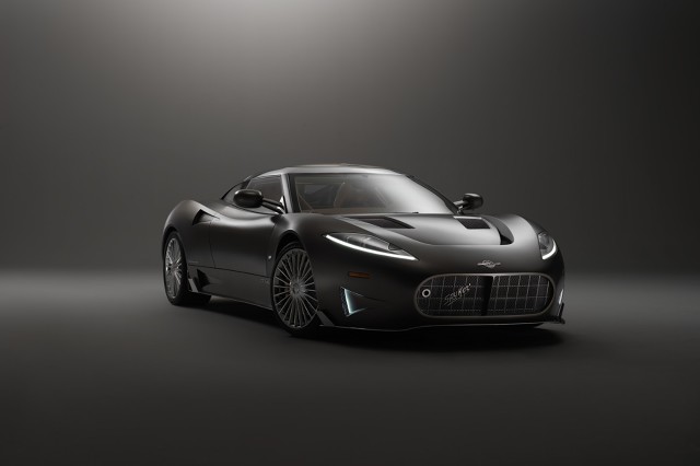Spyker C8 Preliator
Za jego napęd odpowiada benzynowa jednostka V8 o pojemności 4.2 l, która dostarcza 520 KM mocy i 600 Nm maksymalnego momentu obrotowego. Moc przekazywana jest na tylne koła za pośrednictwem 6-biegowej manualnej skrzyni biegów.
Fot. Spyker Spyker C8 Preliator
Za jego napęd odpowiada benzynowa jednostka V8 o pojemności 4.2 l, która dostarcza 520 KM mocy i 600 Nm maksymalnego momentu obrotowego. Moc przekazywana jest na tylne koła za pośrednictwem 6-biegowej manualnej skrzyni biegów.
Fot. Spyker