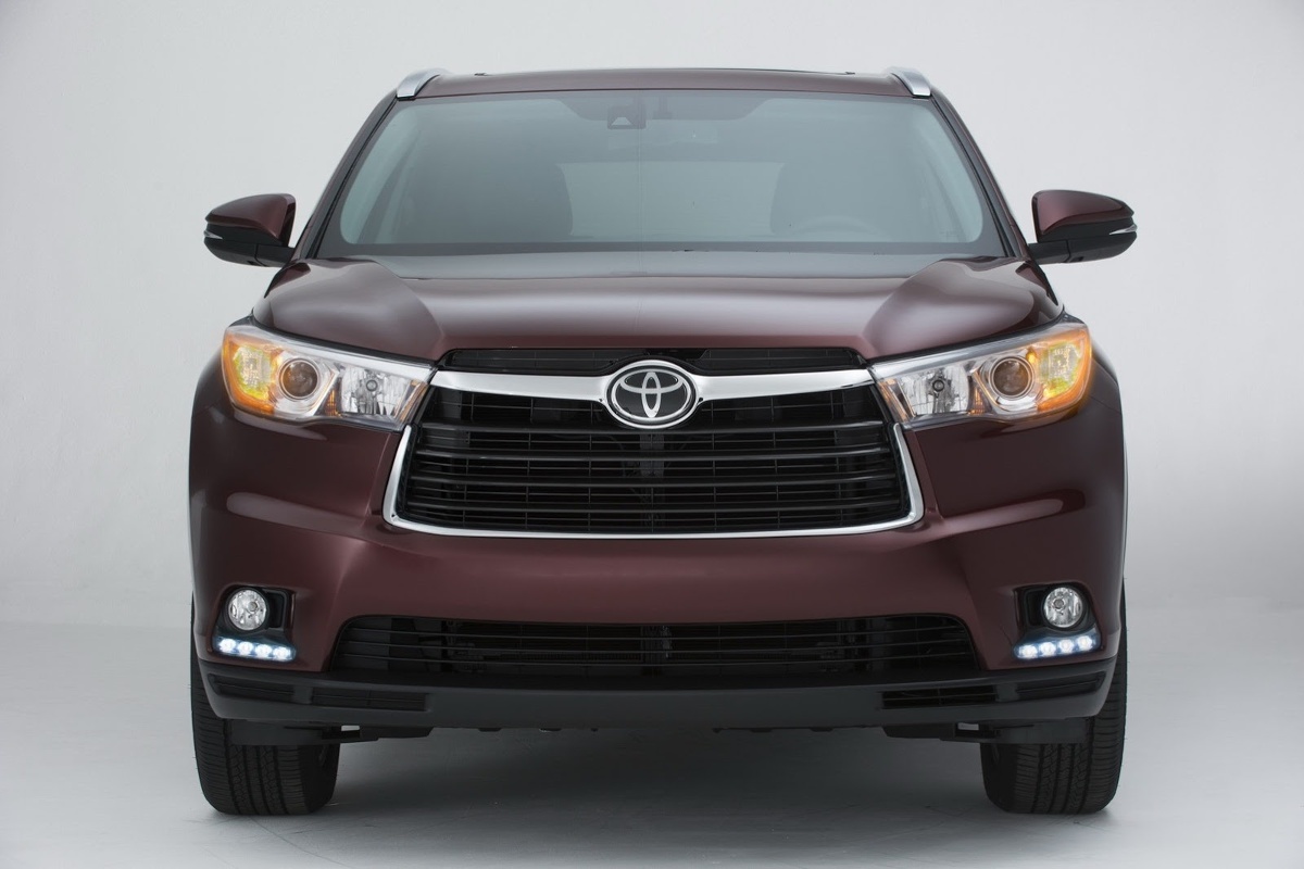 Toyota highlander 15 года