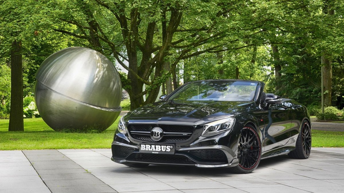 Brabus 850 Biturbo Cabrio
Zmieniono wał korbowy na taki, który generuje większy skok tłoka. Wymieniono standardowe turbosprężarki, a także zmodyfikowano układ wydalania spalin.
Fot. Brabus Brabus 850 Biturbo Cabrio
Zmieniono wał korbowy na taki, który generuje większy skok tłoka. Wymieniono standardowe turbosprężarki, a także zmodyfikowano układ wydalania spalin.
Fot. Brabus