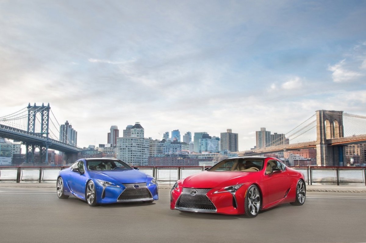 Kontynuując sześciomiesięczne tournee po Europie, nowy Lexus LC weźmie udział w słynnej brytyjskiej imprezie motoryzacyjnej Goodwood Festival of Speed (24 - 26 czerwca)
Fot. Lexus Kontynuując sześciomiesięczne tournee po Europie, nowy Lexus LC weźmie udział w słynnej brytyjskiej imprezie motoryzacyjnej Goodwood Festival of Speed (24 - 26 czerwca)
Fot. Lexus