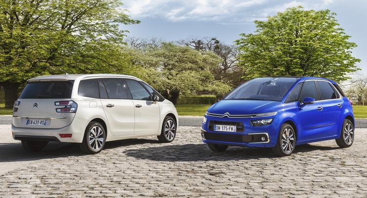Citroen C4 Picasso
Zaproponowane zmiany stylistyczne nie są rewolucyjne. Przedni zderzak ma teraz inne wloty powietrza oraz dostał chromowane obwódki świateł przeciwmgielnych.
Fot. Citroen Citroen C4 Picasso
Zaproponowane zmiany stylistyczne nie są rewolucyjne. Przedni zderzak ma teraz inne wloty powietrza oraz dostał chromowane obwódki świateł przeciwmgielnych.
Fot. Citroen
