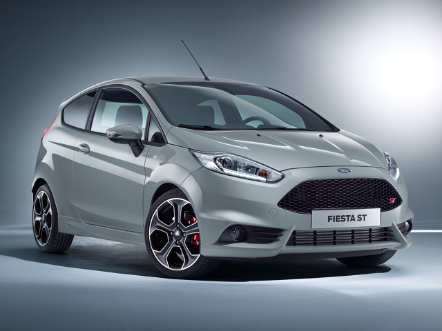 Ford Fiesta ST200
Silnik benzynowy 1,6 litra EcoBoost pracujący pod maską tej wersji rozwija 200 KM i 290 Nm. Ponadto, jednostka dostarcza dodatkowe 15 KM i 30 Nm momentu obrotowego nawet przez 20 sekund dzięki funkcji overboost.
Fot. Ford Ford Fiesta ST200
Silnik benzynowy 1,6 litra EcoBoost pracujący pod maską tej wersji rozwija 200 KM i 290 Nm. Ponadto, jednostka dostarcza dodatkowe 15 KM i 30 Nm momentu obrotowego nawet przez 20 sekund dzięki funkcji overboost.
Fot. Ford