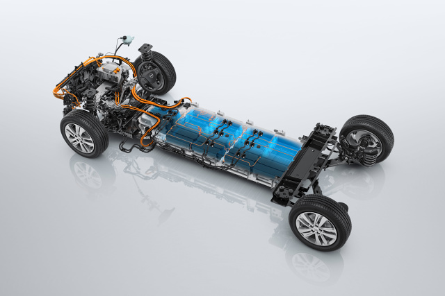 Opel Zafira-e Life
Opel kontynuuje elektryfikację swojej gamy produktowej, wprowadzając w pełni elektryczny, flagowy wariant modelu Zafira Life. Auto ma być oferowane z maksymalnie dziewięcioma miejscami siedzącymi oraz w trzech wariantach długośc
Fot. Opel Opel Zafira-e Life
Opel kontynuuje elektryfikację swojej gamy produktowej, wprowadzając w pełni elektryczny, flagowy wariant modelu Zafira Life. Auto ma być oferowane z maksymalnie dziewięcioma miejscami siedzącymi oraz w trzech wariantach długośc
Fot. Opel