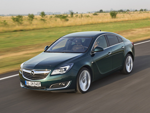Jakie modele Opla wybierali Polacy w 2014 roku? Opel