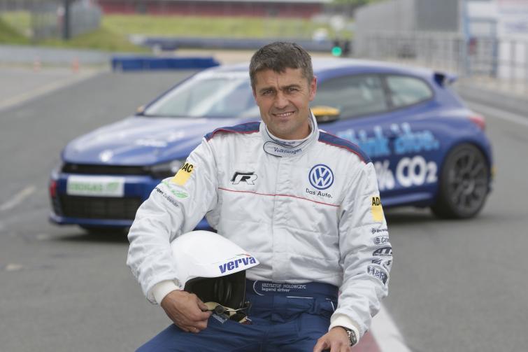 Rajd Dakar - Krzysztof Hołowczyc jest drugi, Adam Małysz daleko Rajd Dakar - Krzysztof Hołowczyc jest drugi, Adam Małysz daleko