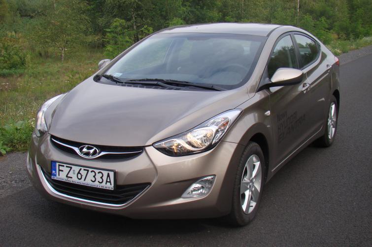 Hyundai Elantra: duże auto za rozsądną cenę Hyundai Elantra: duże auto za rozsądną cenę