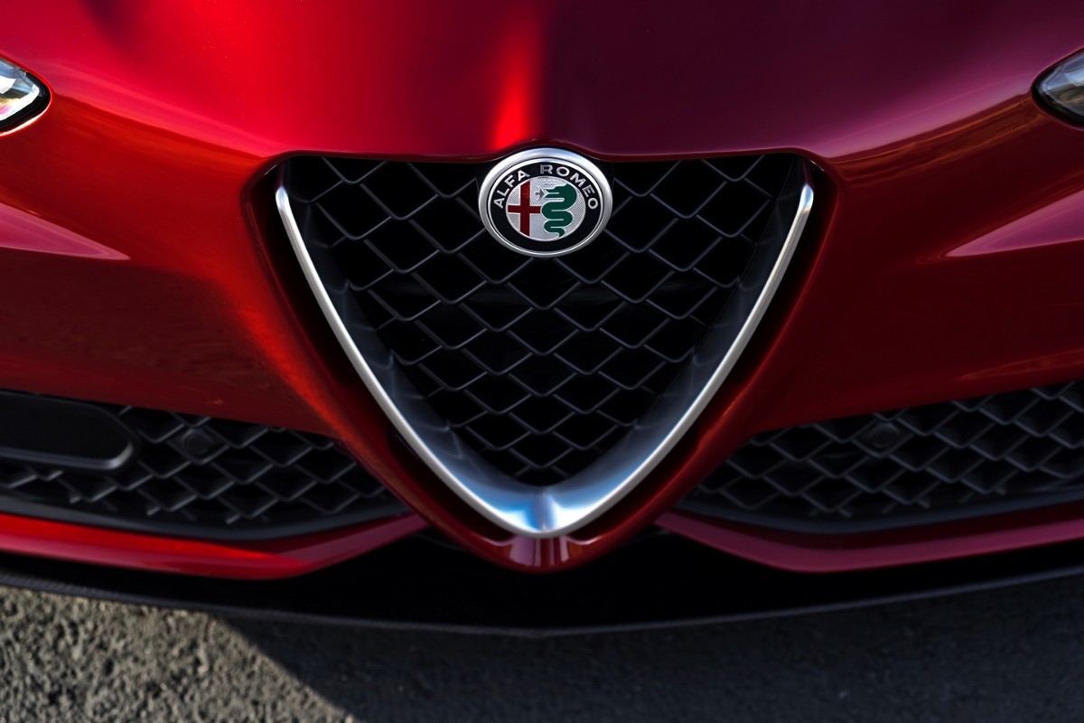 Bazą dla budowy Alfy Romeo Stelvio będzie zmodyfikowana platforma modelu Giulia / Alfa Romeo Bazą dla budowy Alfy Romeo Stelvio będzie zmodyfikowana platforma modelu Giulia / Alfa Romeo