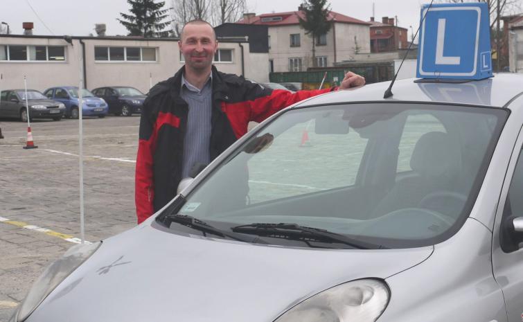 Jazda „na suwak" rozładowuje korki, ale kierowcy mylą ją z cwaniactwem Jazda „na suwak" rozładowuje korki, ale kierowcy mylą ją z cwaniactwem