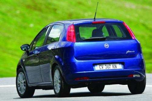 Fot. Fiat: Fiat Grande Punto jest rzeczywiście duży, większy od Fabii. Fot. Fiat: Fiat Grande Punto jest rzeczywiście duży, większy od Fabii.