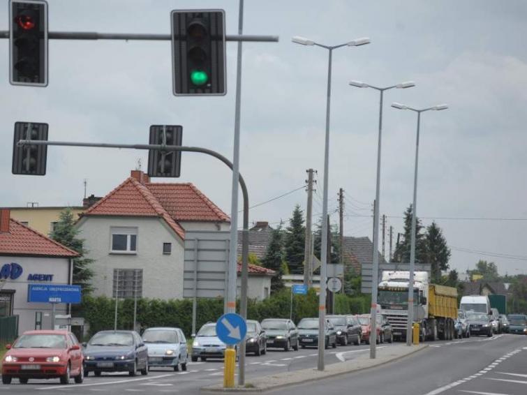 Eko-driving. Noga z gazu, hamuj silnikiem! Eko-driving. Noga z gazu, hamuj silnikiem!
