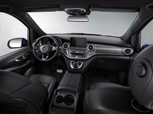 Mercedes-Benz systematycznie poszerza ofertę elementów wyposażenia dostępnych w Klasie V. Do dealerów trafi najbardziej luksusowy wariant modelu - Klasa V Exclusive / Fot. Mercedes-Benz 