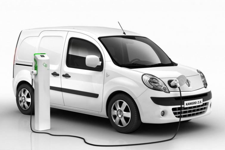 Renault i Nissan rozdały 100 elektrycznych aut do testów Renault i Nissan rozdały 100 elektrycznych aut do testów