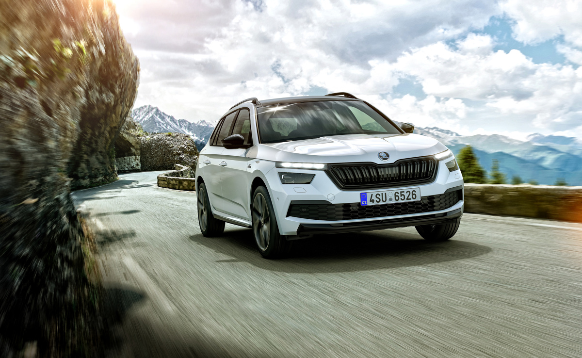Skoda Kamiq Monte Carlo
Nowa Skoda Kamiq Monte Carlo zostanie zaprezentowana podczas targów motoryzacyjnych IAA we Frankfurcie, w dniach 10–22 września. Pierwsze egzemplarze Skody Kamiq o sportowym charakterze będą dostępne dla klientów w Polsce na początku 2020 r.
Fot. Skoda Skoda Kamiq Monte Carlo
Nowa Skoda Kamiq Monte Carlo zostanie zaprezentowana podczas targów motoryzacyjnych IAA we Frankfurcie, w dniach 10–22 września. Pierwsze egzemplarze Skody Kamiq o sportowym charakterze będą dostępne dla klientów w Polsce na początku 2020 r.
Fot. Skoda