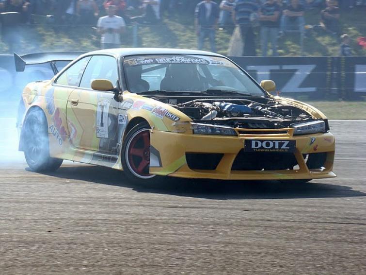 Finał Driftingowych Mistrzostw Polski 2011. Zobacz zdjęcia Finał Driftingowych Mistrzostw Polski 2011. Zobacz zdjęcia